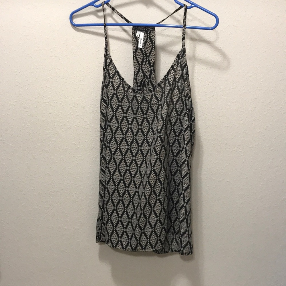 Black and cream colored print tank top